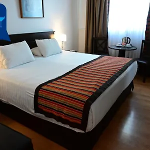 Отель Hotel Mendoza, Мендоса